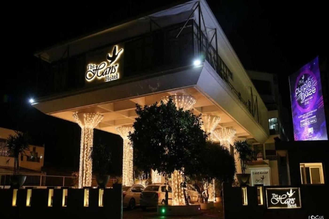 The Hans Hotel Хубли Екстериор снимка